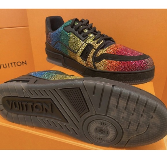 LOUOS VUITTON CRYSTAL SNEAKER